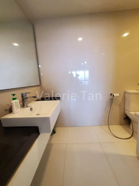 4 Bed Condo for Rent in  The Interlace - Image 6