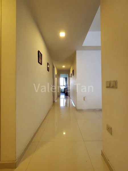 4 Bed Condo for Rent in  The Interlace - Image 13