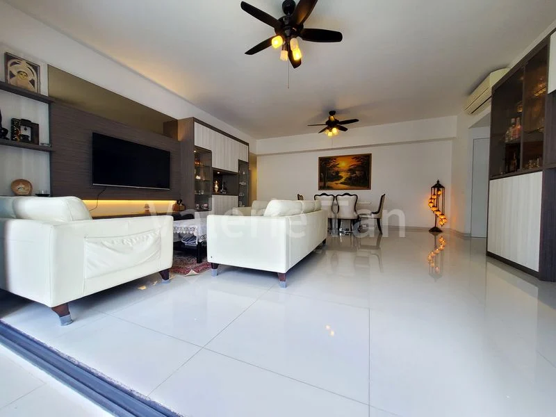 4 Bed Condo for Rent in  The Interlace - Image 1