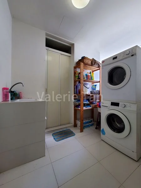 4 Bed Condo for Rent in  The Interlace - Image 15