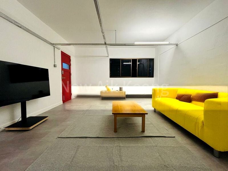 Common Room (HDB) for Rent in 209 Ang Mo Kio Avenue 3 - Image 1