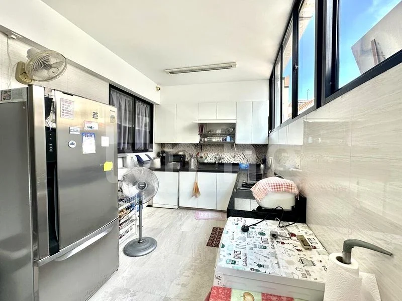 4 Bed Terraced House (Landed) for Sale in Kembangan Gardens - Image 8