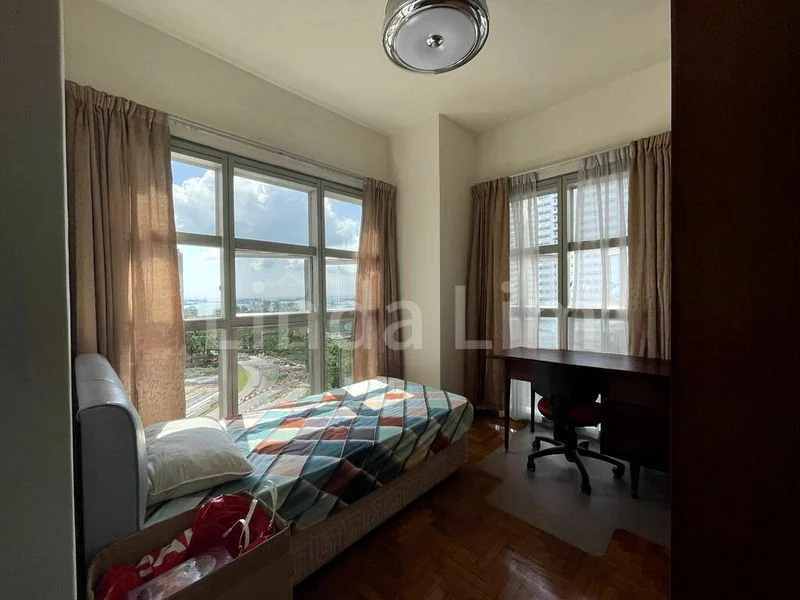 4 Bed Condo for Rent in  The Bayshore - Image 2