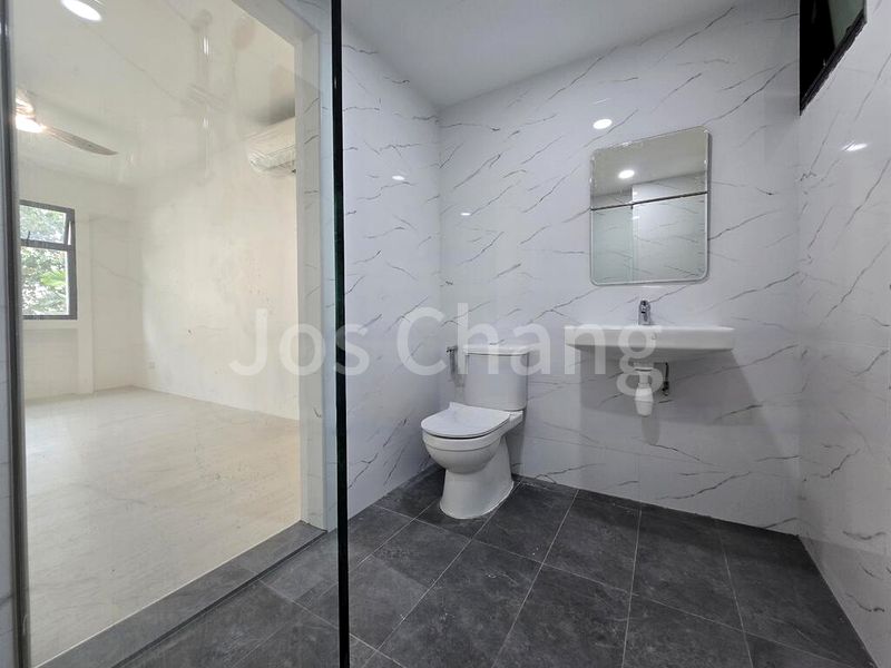 Common Room (Condo) for Rent in  Eastvale - Image 13