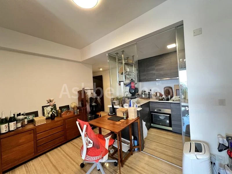 3 Bed Condo for Sale in Sims Urban Oasis - Image 2