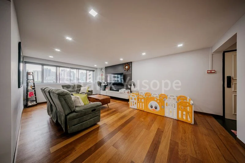 5 Room (5I) HDB for Sale in  101 Ah Hood Road - Image 2