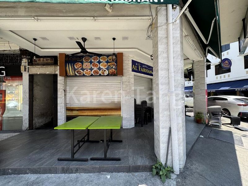 Food & Beverage for Rent: Sims Ave F&B Shop - Image 3