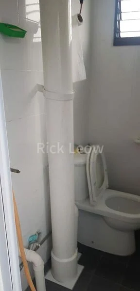 Common Room (HDB) for Rent in 444 Ang Mo Kio Avenue 10 - Image 2