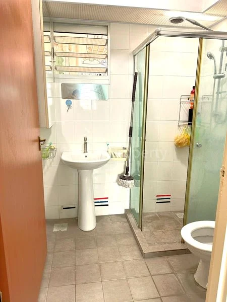 Common Room (HDB) for Rent in  213B Punggol Walk - Image 7