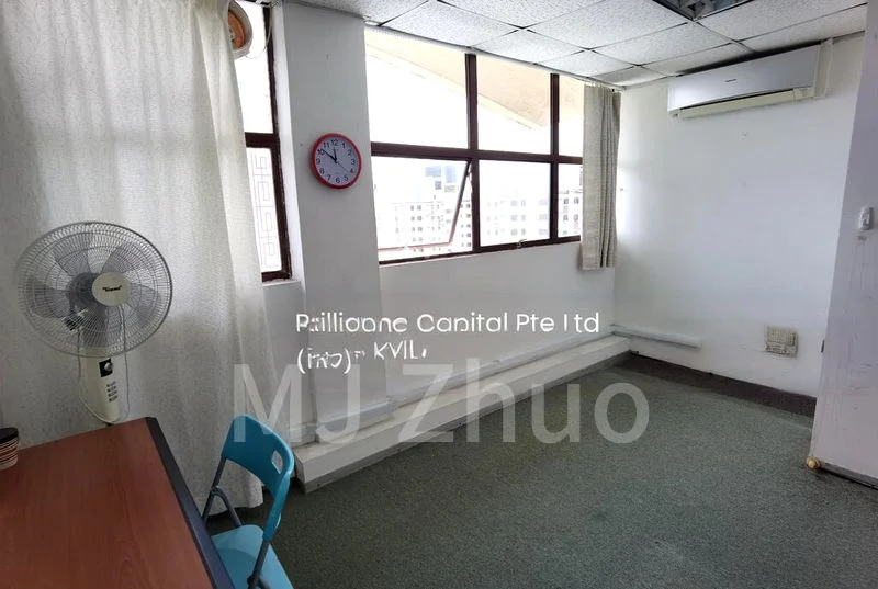 Office for Sale: Manhattan House - Image 1