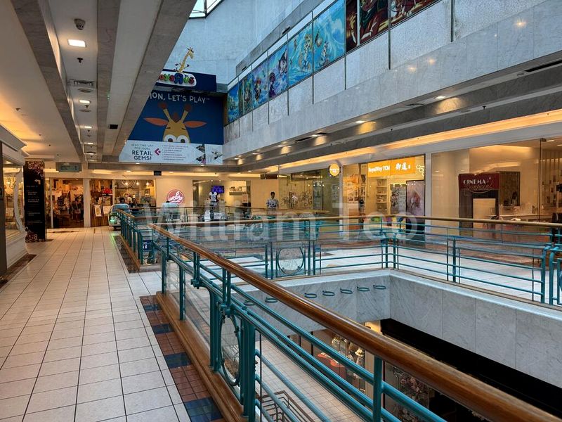 Mall Shop for Rent: Forum Galleria Shopping Centre - Image 5