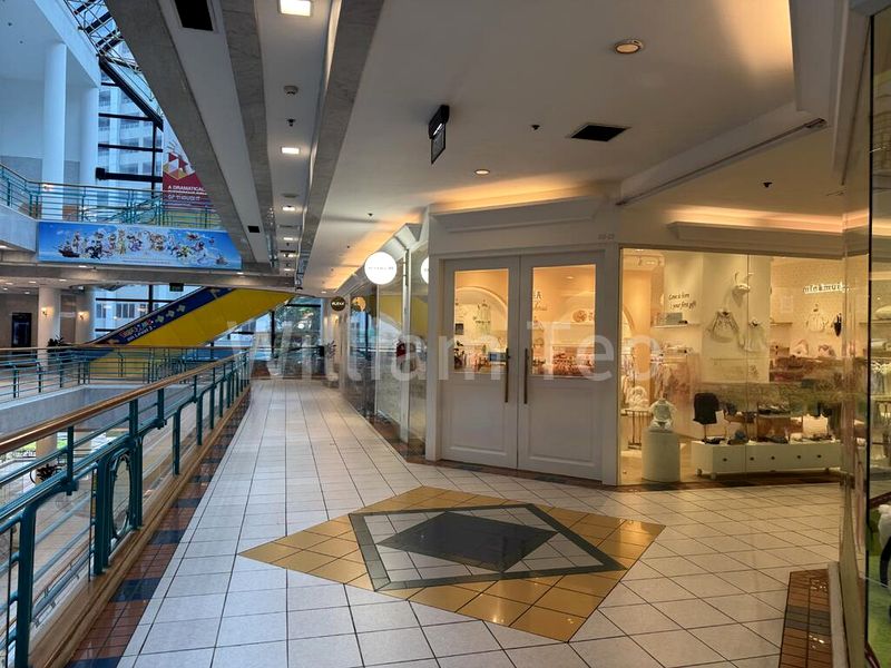 Mall Shop for Rent: Forum Galleria Shopping Centre - Image 2