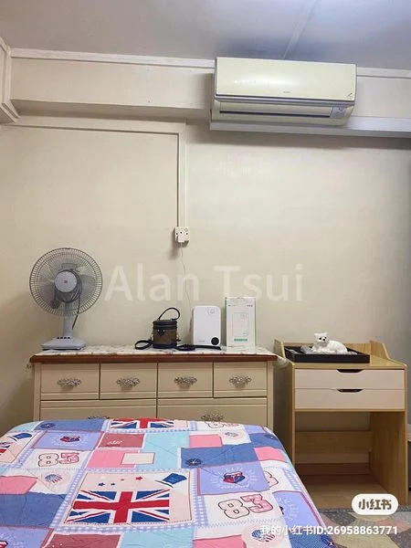 Common Room (HDB) for Rent in  59 Marine Terrace - Image 3