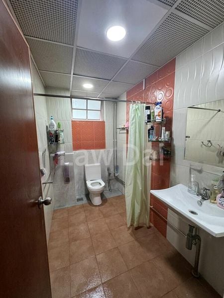 Room (Landed) for Rent in  Lorong Sari - Image 16