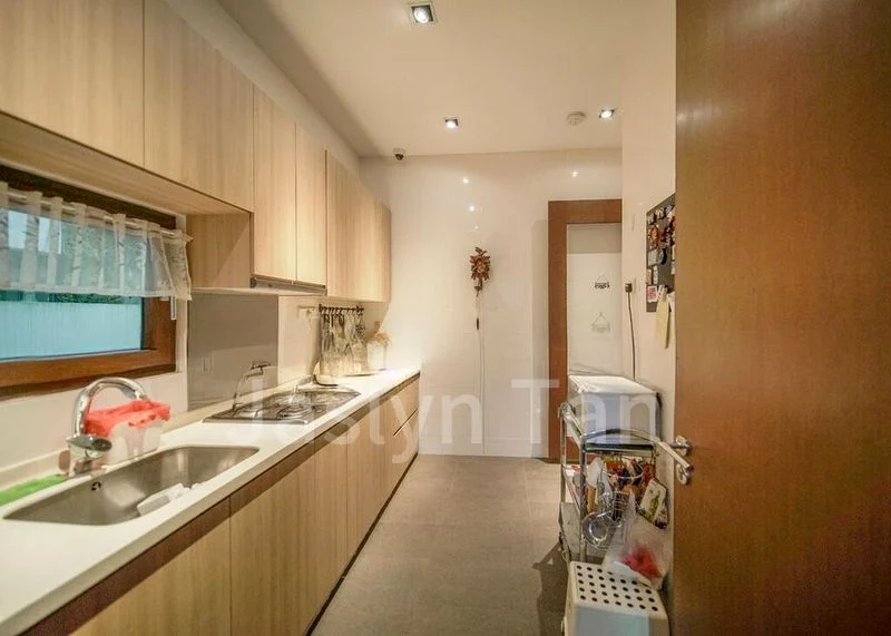 6 Bed Bungalow (Landed) for Rent in  Northshore Bungalows - Image 11