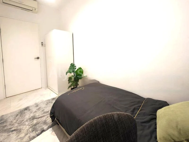 Common Room (Condo) for Rent in  The Lakeshore - Image 7