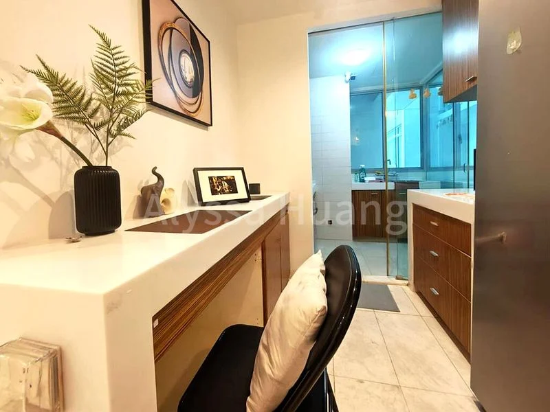 Common Room (Condo) for Rent in  The Lakeshore - Image 9