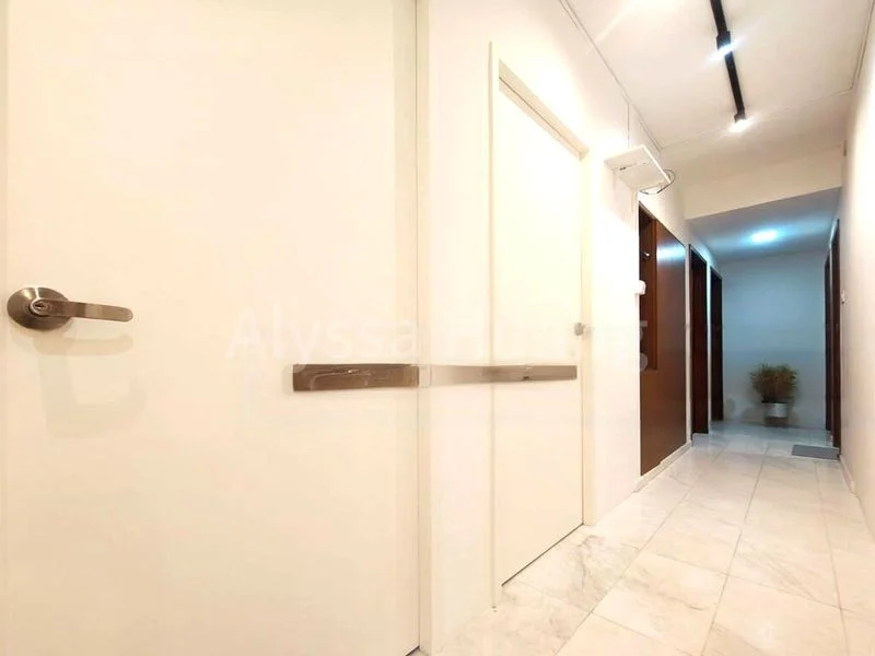 Common Room (Condo) for Rent in  The Lakeshore - Image 8