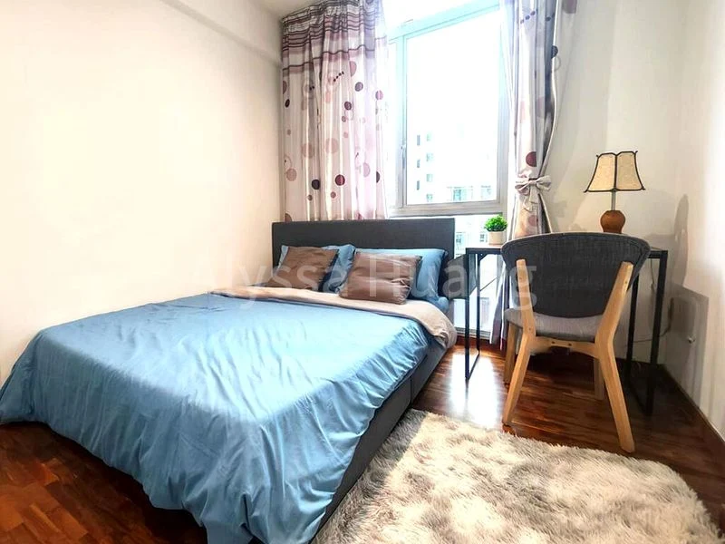 Common Room (Condo) for Rent in  The Lakeshore - Image 1