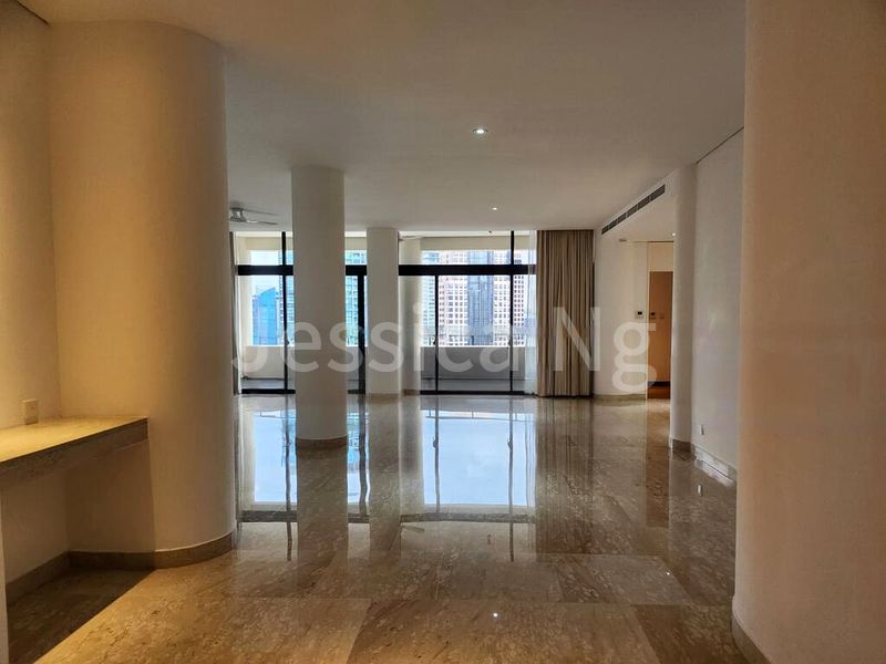 3 Bed Condo for Rent in  The Colonnade - Image 3