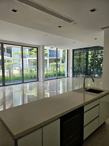 4 Bed Condo for Rent in Sage - Image 8