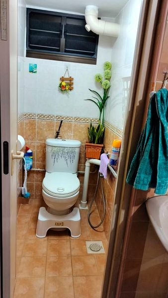 Common Room (HDB) for Rent in  17 Lorong 7 Toa Payoh - Image 7