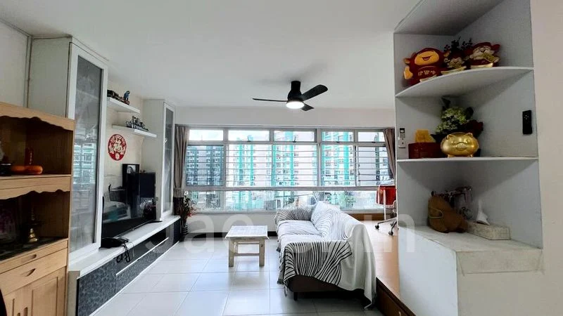 5 Room (5I) HDB for Sale in  571B Woodlands Avenue 1 - Image 1