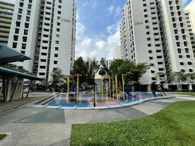 Executive HDB for Sale in  298C Compassvale Street - Image 11