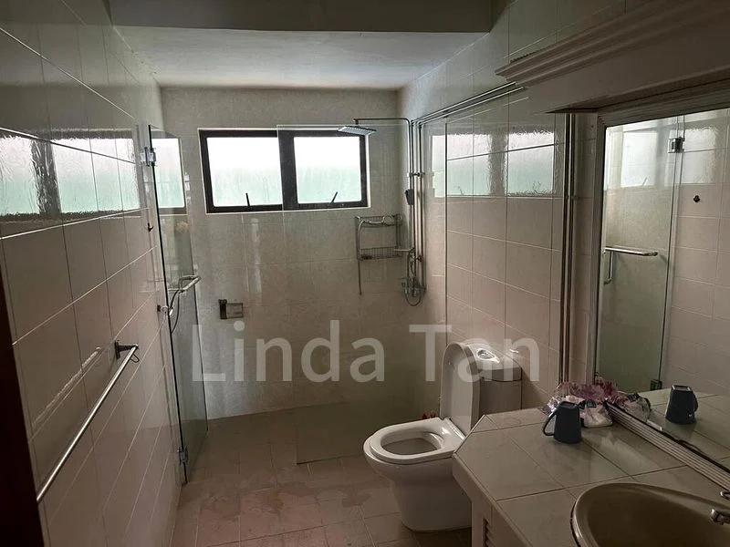 4+1 Bed Semi-Detached House (Landed) for Sale in  Jalan Anak Bukit - Image 10