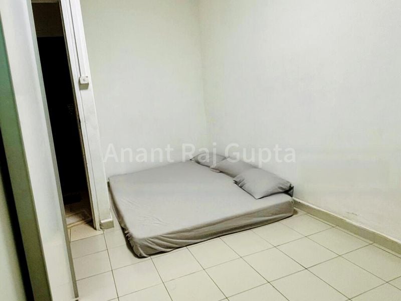 Common Room (HDB) for Rent in  436 Fajar Road - Image 1