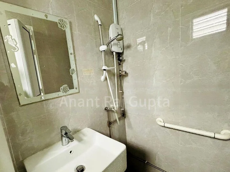 Common Room (HDB) for Rent in  436 Fajar Road - Image 5