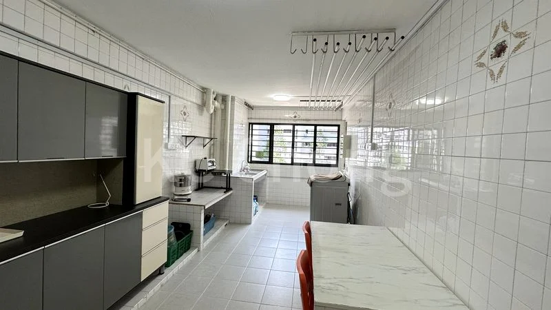 3 Room (3NG) HDB for Rent in  175 Bukit Batok West Avenue 8 - Image 4