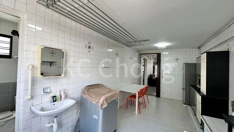 3 Room (3NG) HDB for Rent in  175 Bukit Batok West Avenue 8 - Image 6