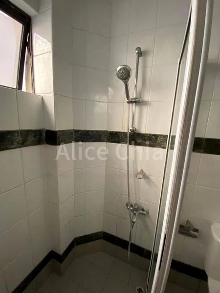 3 Bed Condo for Rent in  Bayshore Park - Image 5