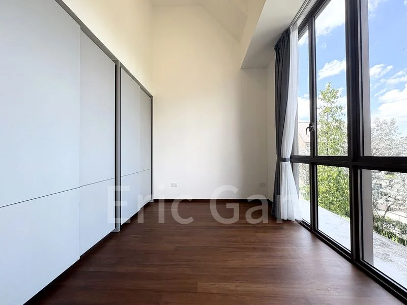 4 Bed Apartment (Condo) for Rent in  Parksuites - Image 15