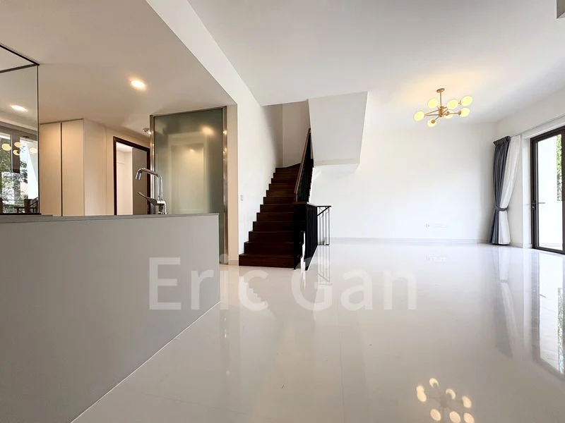 4 Bed Apartment (Condo) for Rent in  Parksuites - Image 5