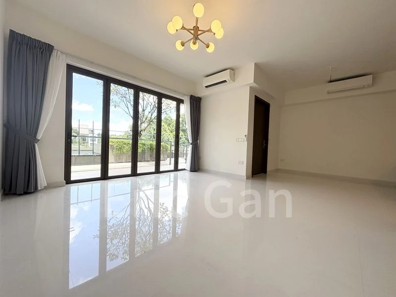 4 Bed Apartment (Condo) for Rent in  Parksuites - Image 1