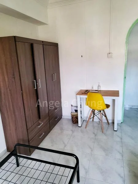 Common Room (HDB) for Rent in  941 Hougang Street 92 - Image 2