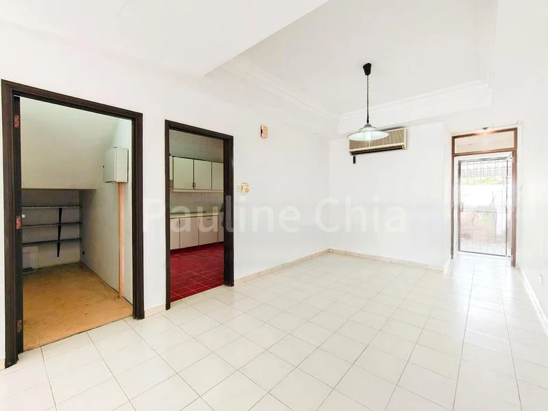 4 Bed Terraced House (Landed) for Sale in  Springwood - Image 11