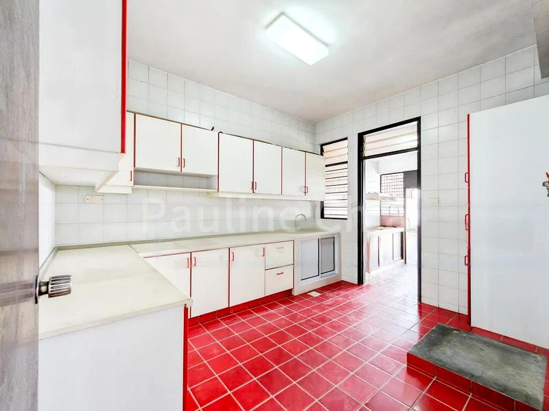 4 Bed Terraced House (Landed) for Sale in  Springwood - Image 13