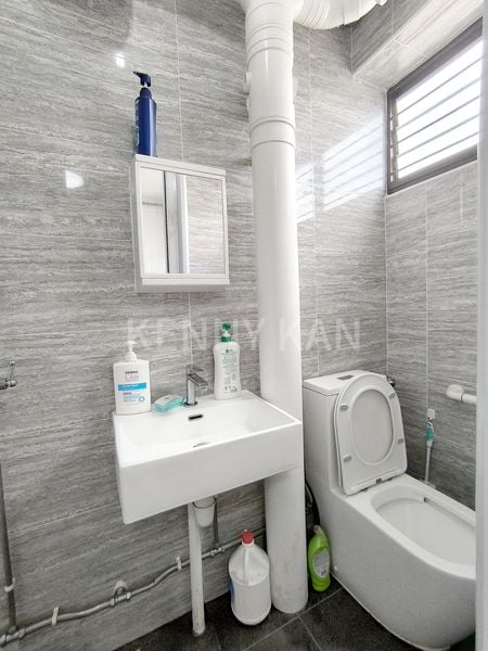 Common Room (HDB) for Rent in  821 Yishun Street 81 - Image 12