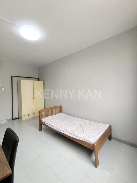Common Room (HDB) for Rent in  821 Yishun Street 81 - Image 1
