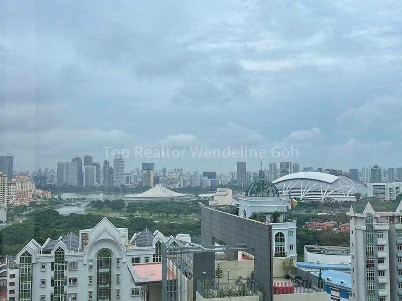 1 Bed Condo for Rent in  Fulcrum - Image 11