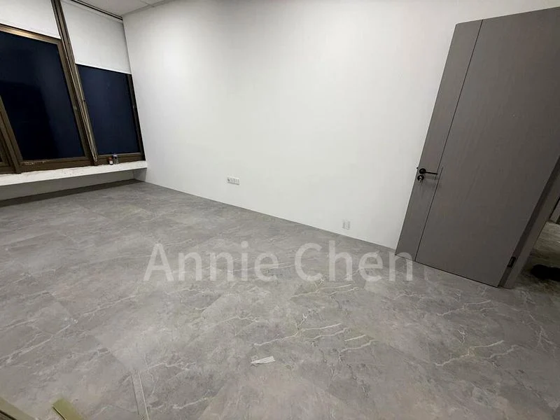 Light Industrial (B1) for Rent: Sindo Industrial Building - Image 2