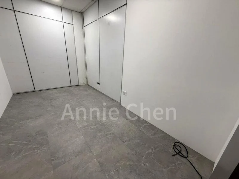 Light Industrial (B1) for Rent: Sindo Industrial Building - Image 3