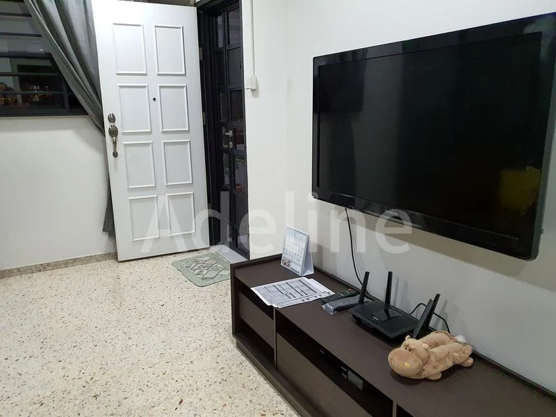 3 Room (3NG) HDB for Rent in  807 Tampines Avenue 4 - Image 3