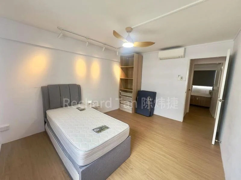 5 Room (5STD) HDB for Rent in  142 Bishan Street 12 - Image 4