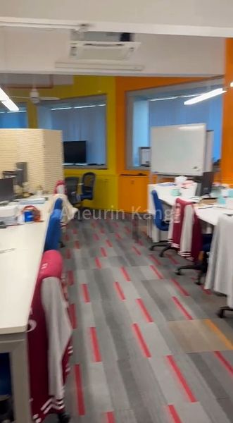 Light Industrial (B1) for Rent in  Thye Hong Centre - Image 3