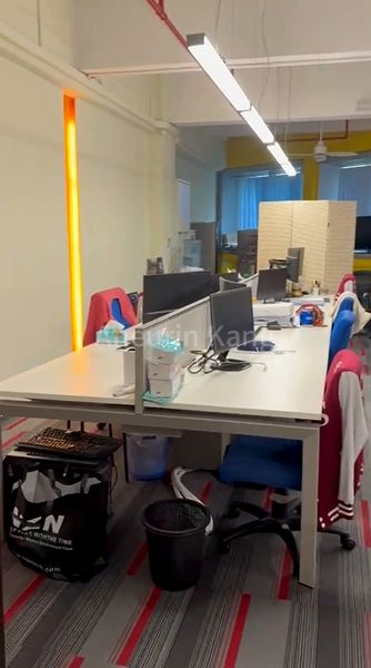 Light Industrial (B1) for Rent in  Thye Hong Centre - Image 4