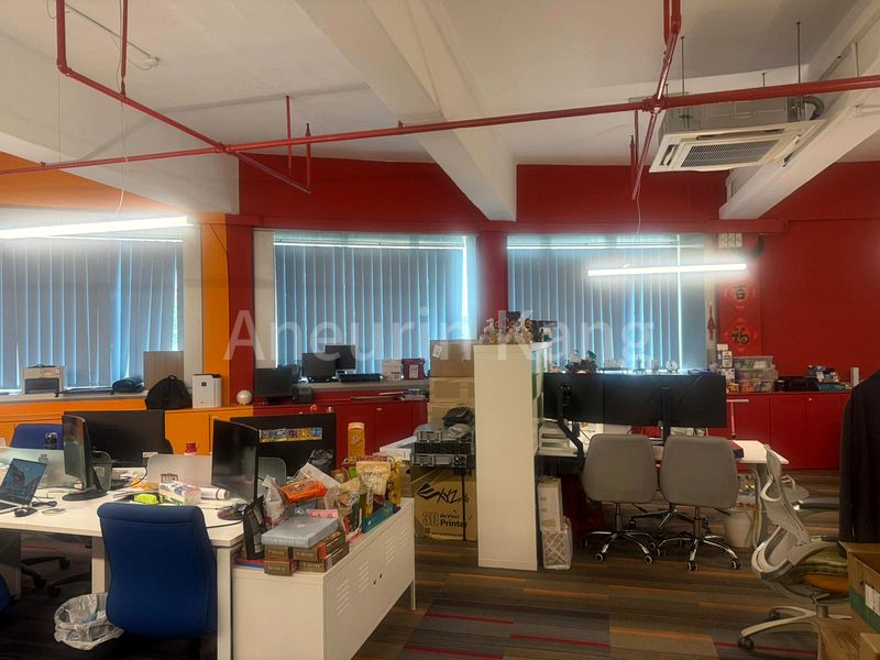 Light Industrial (B1) for Rent in  Thye Hong Centre - Image 14